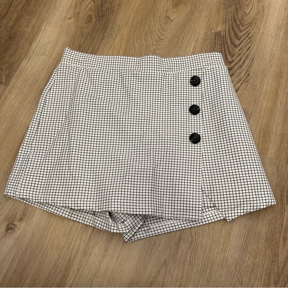 Altar'd State Black and White Checkered Skort